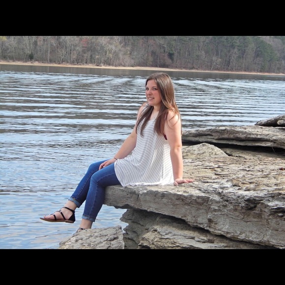 A tiny bit about me❤️ - Picture 2 of 2